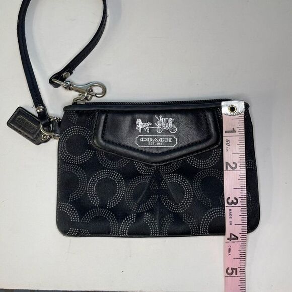 Coach Wristlet Black - Picture 9 of 16